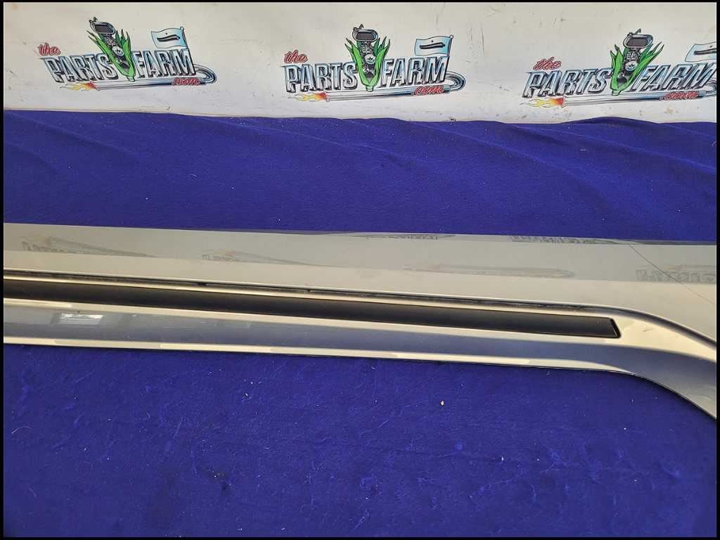 2016 - 2024 Chevrolet Camaro SS Passenger Lower Rocker Panel Molding C43 - The Parts Farm