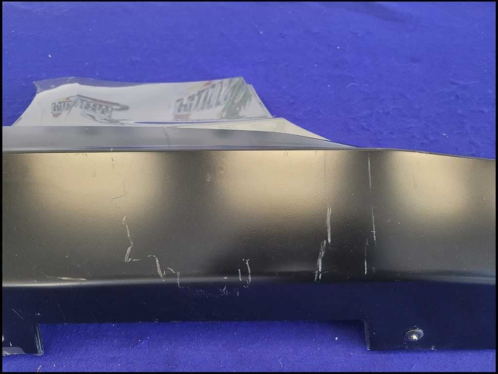 2016 - 2024 Chevrolet Camaro SS Passenger Lower Rocker Panel Molding C43 - The Parts Farm