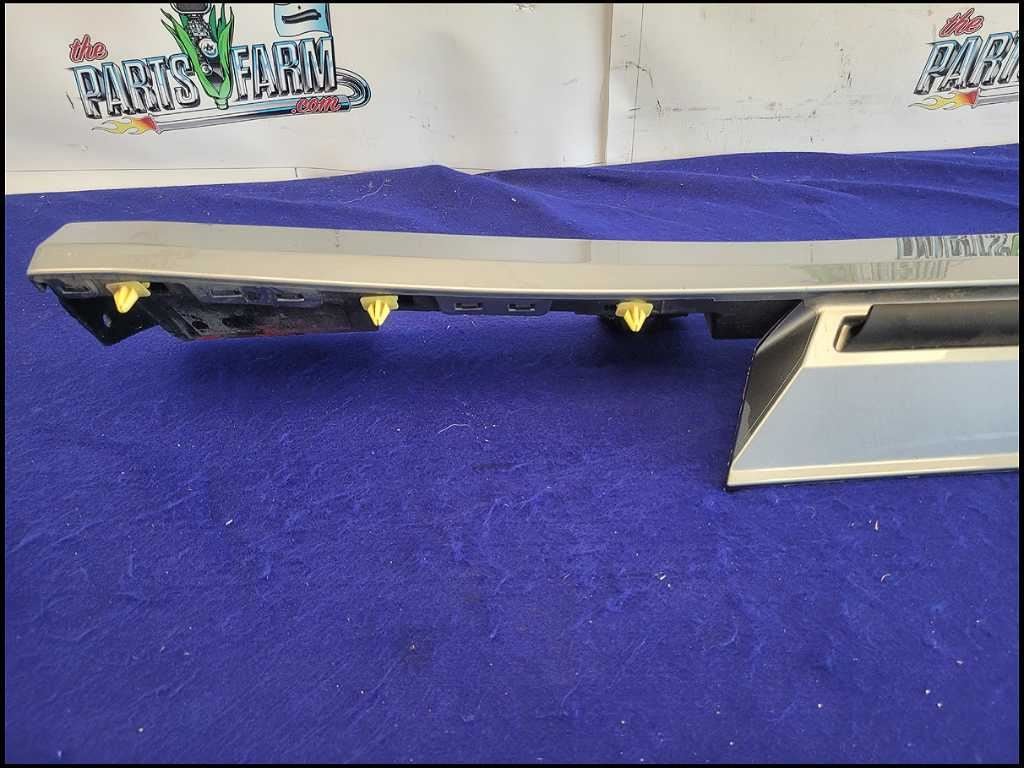 2016 - 2024 Chevrolet Camaro SS Passenger Lower Rocker Panel Molding C43 - The Parts Farm