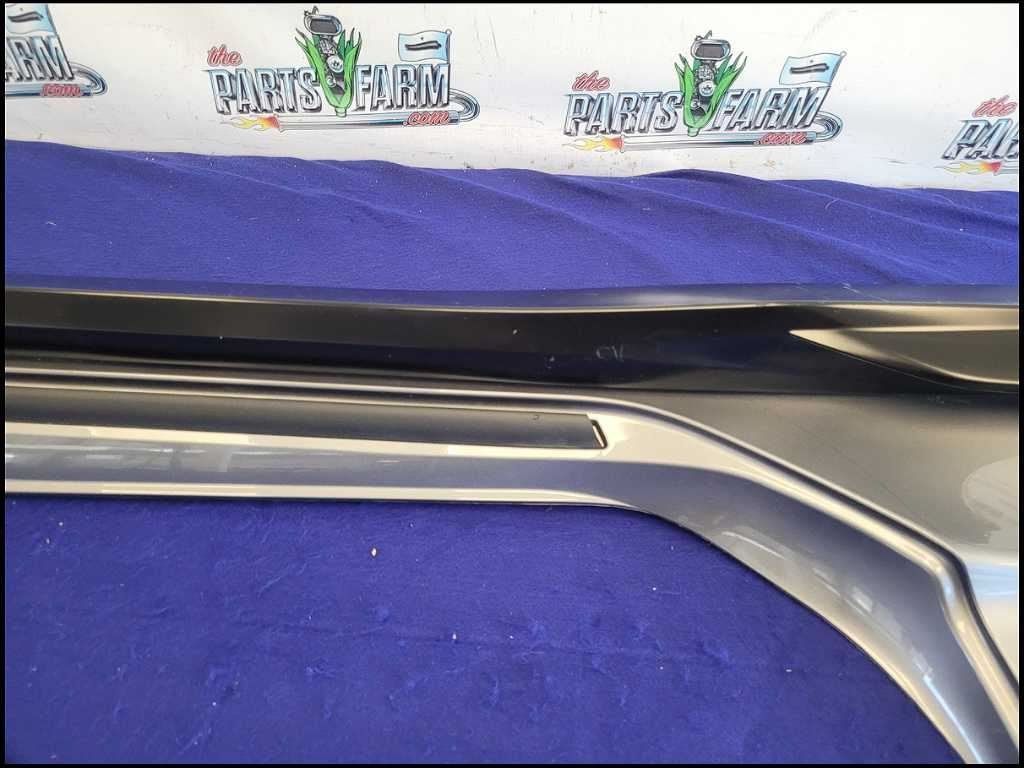 2016 - 2024 Chevrolet Camaro SS Passenger Lower Rocker Panel Molding C43 - The Parts Farm