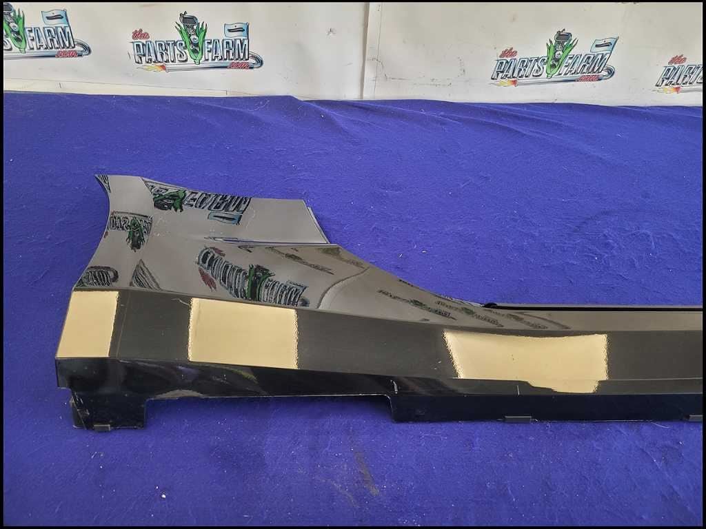 2016 - 2024 Chevrolet Camaro SS Passenger Lower Rocker Panel Molding C43 - The Parts Farm