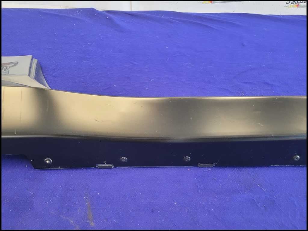 2016 - 2024 Chevrolet Camaro SS Passenger Lower Rocker Panel Molding C43 - The Parts Farm