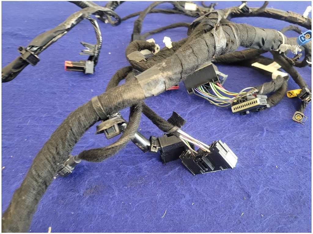 2017 Ford Mustang GT S550 Dash Harness Wire Plug Coupe A/T *Read* 2741 - The Parts Farm