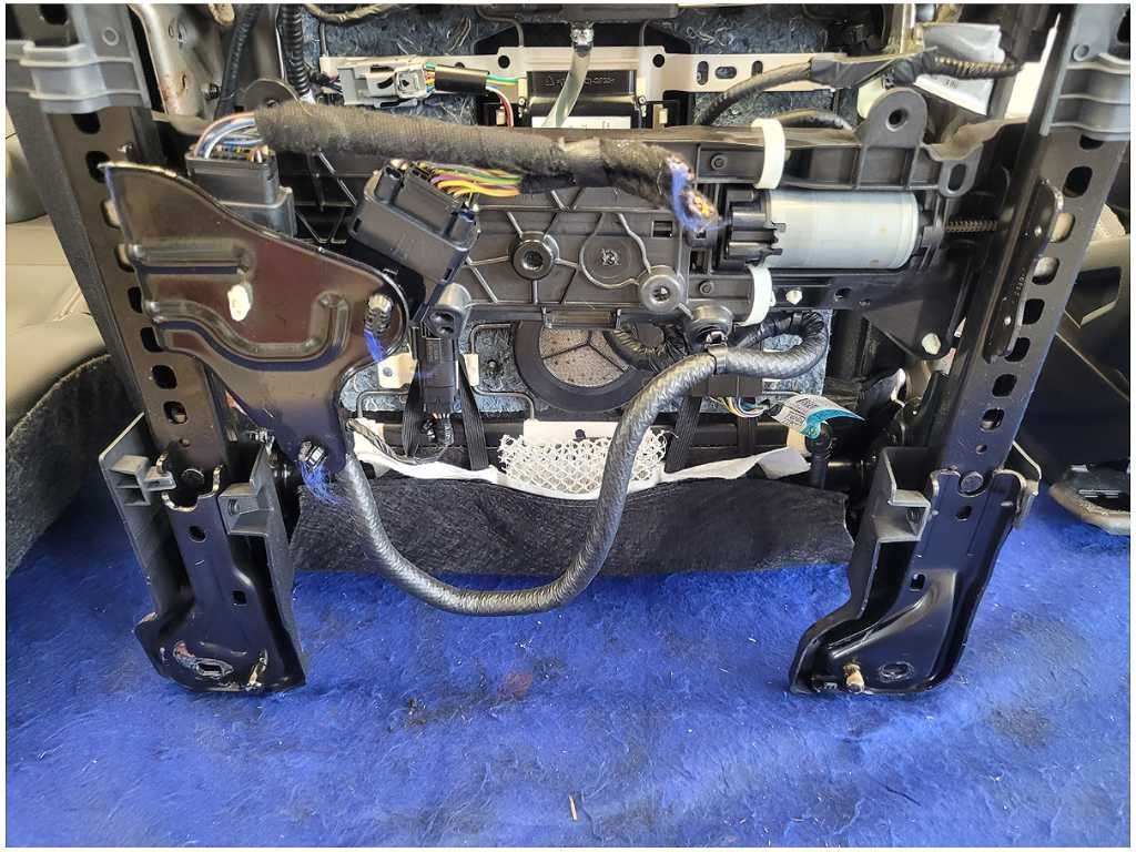 2018-2023 Ford Mustang Convertible Set Leather Seats Panels Console White 2903 - The Parts Farm