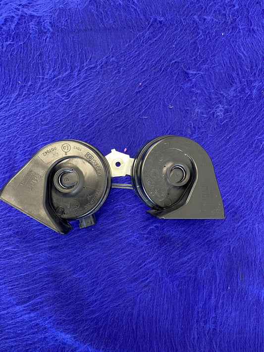2018-2023 Ford Mustang factory OEM Horn Horns & bracket used The Parts Farm