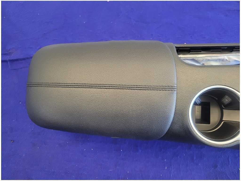 2018 - 2023 Ford Mustang GT S550 Center Console A/T Ambient Lighting Floor 2630 - The Parts Farm