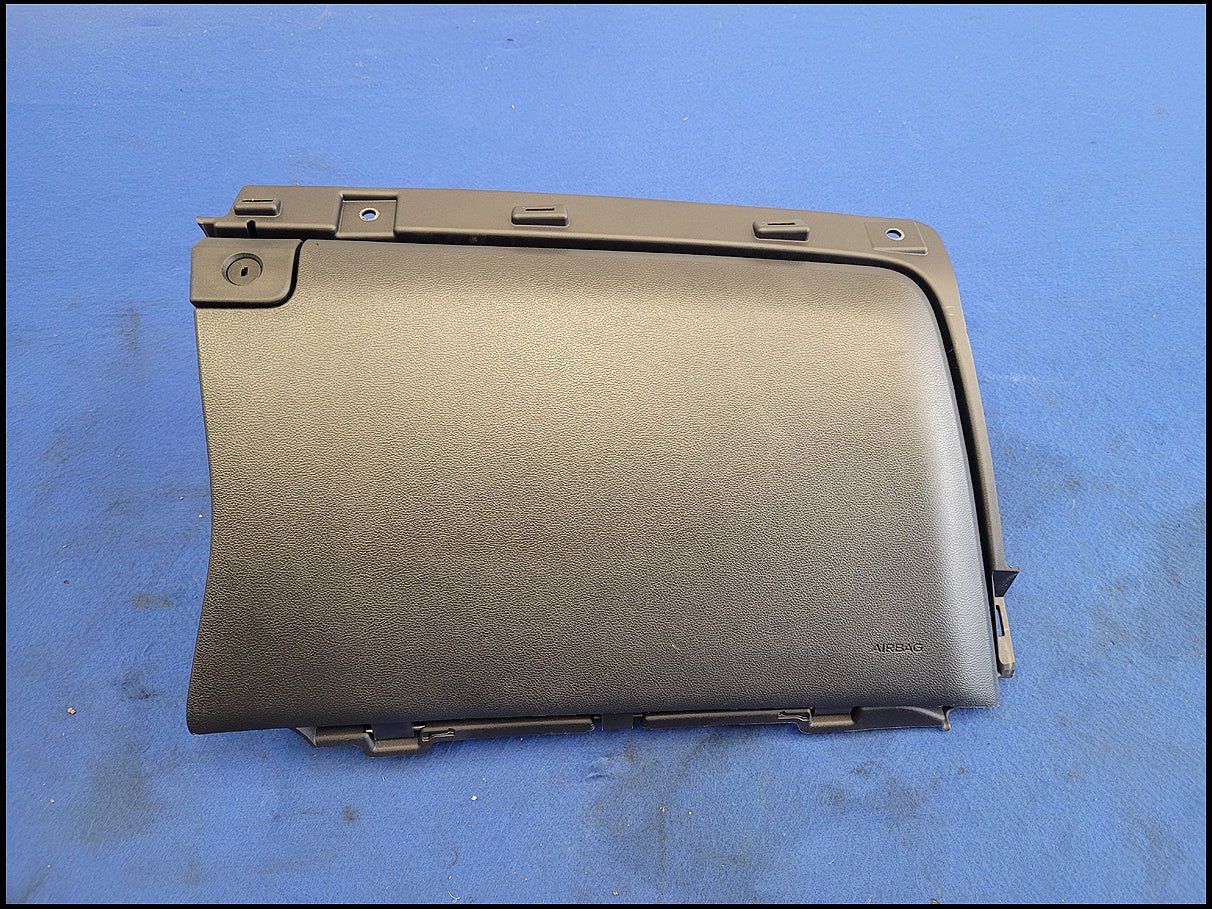 2018 - 2023 Ford Mustang GT S550 Coupe Air Bag Glove Box Passenger Right Dash 2681 - The Parts Farm