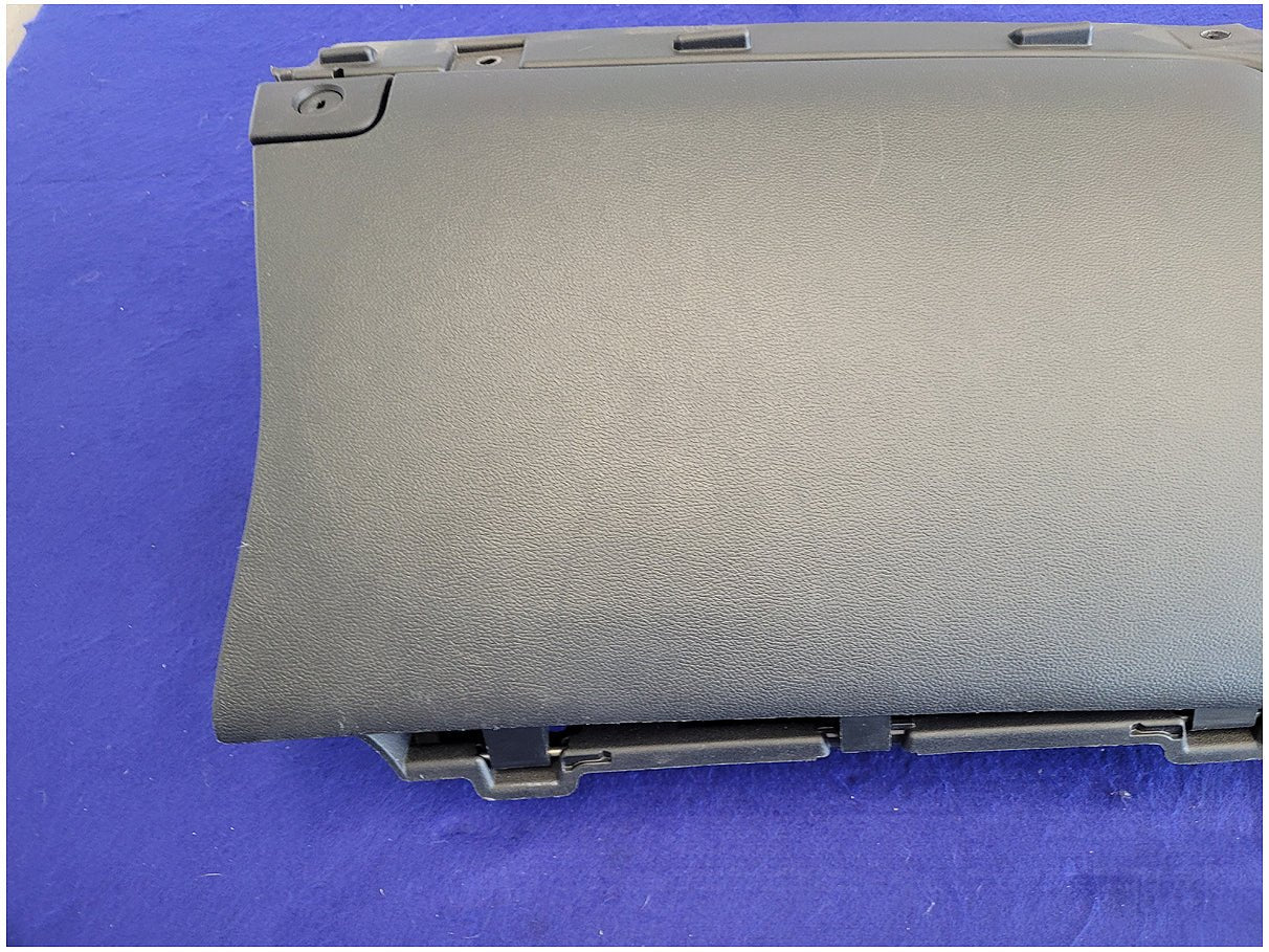 2018 - 2023 Ford Mustang GT S550 Coupe Air Bag Glove Box Passenger Right Dash 2734 - The Parts Farm