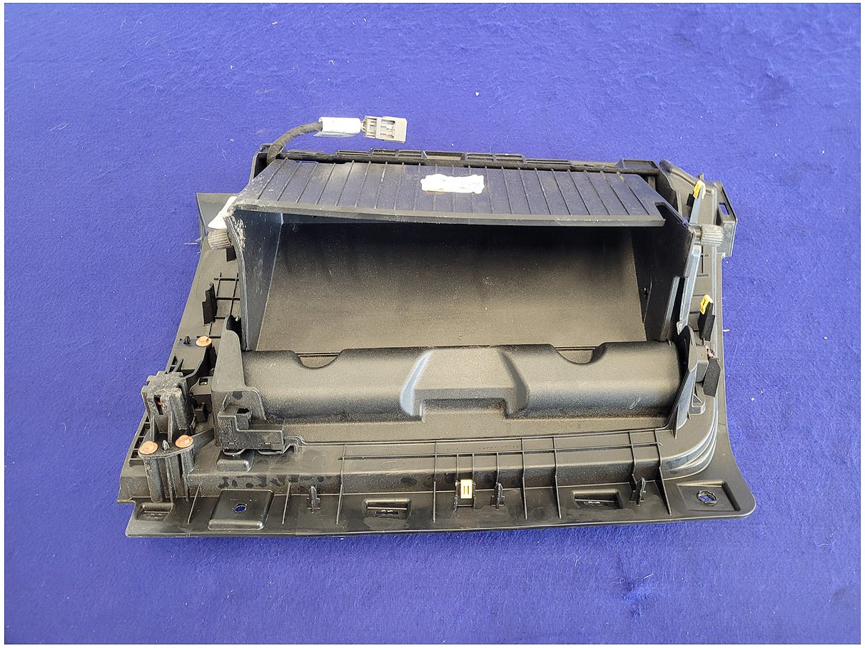 2018 - 2023 Ford Mustang GT S550 Coupe Air Bag Glove Box Passenger Right Dash 2734 - The Parts Farm