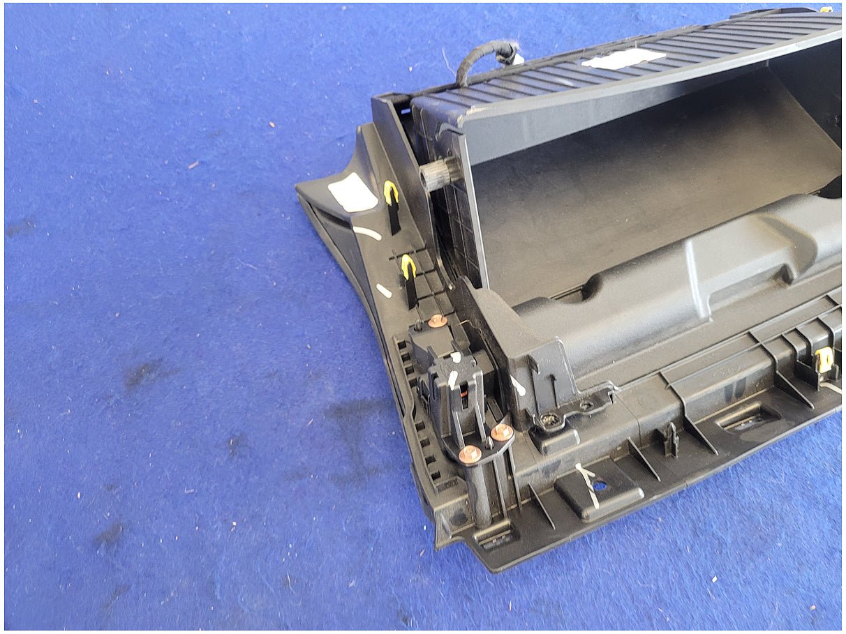 2018 - 2023 Ford Mustang GT S550 Coupe Air Bag Glove Box Passenger Right Dash 2769 - The Parts Farm