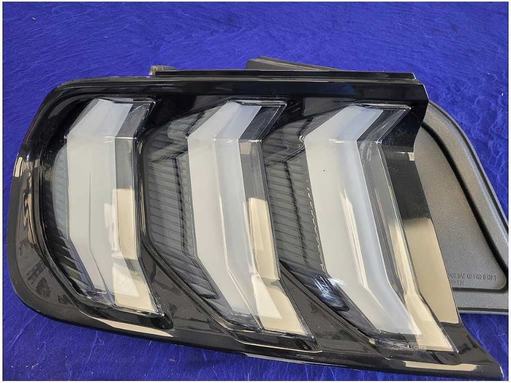 2018 - 2023 Ford Mustang GT S550 Driver Rear Taillight Lamp Brake Light 2716 - The Parts Farm