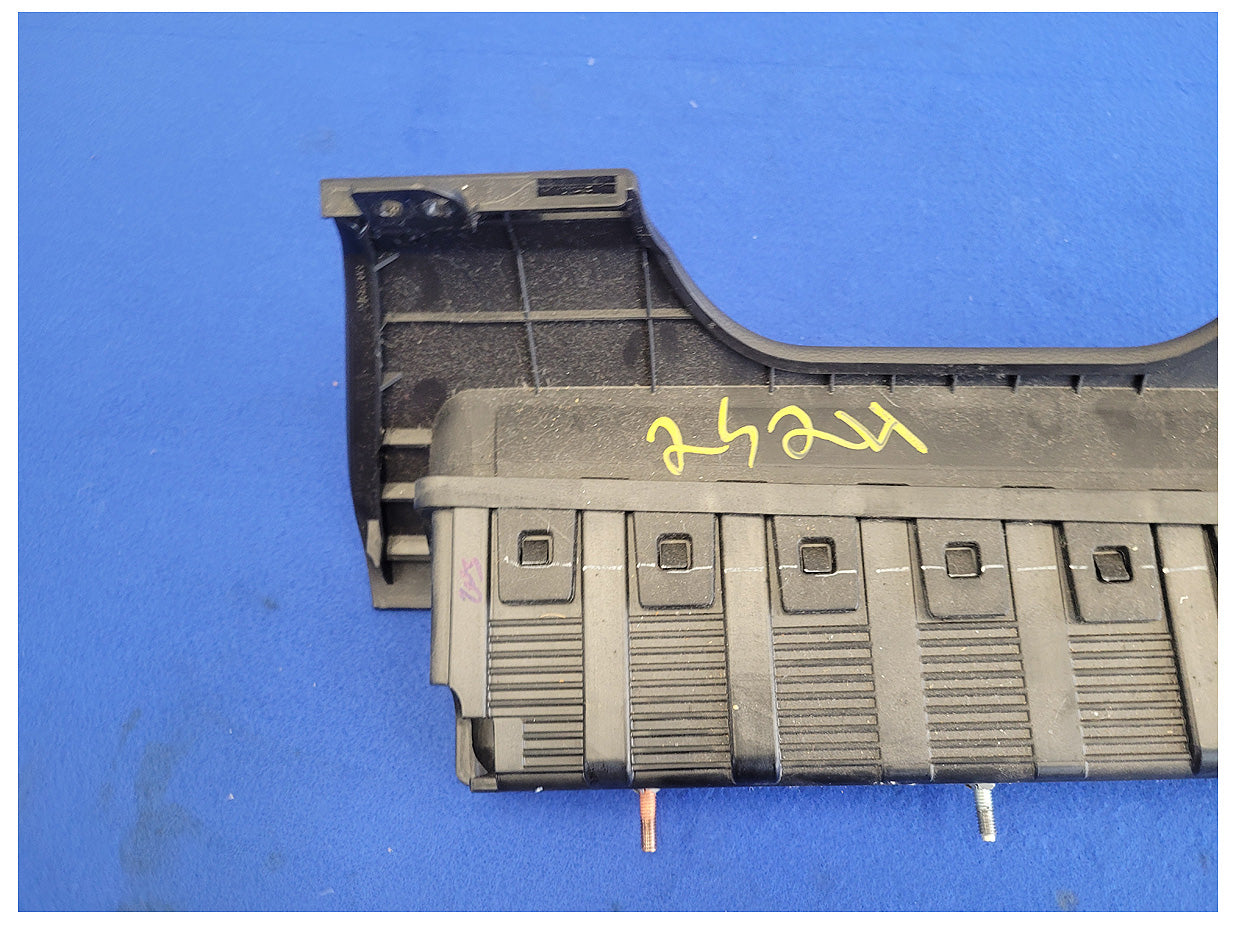 2015-2017 Ford Mustang GT S550 Driver Lower Knee Air Bag 2524 - The Parts Farm