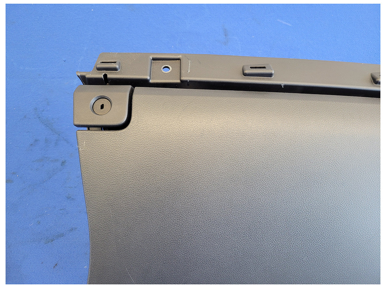 2015-2017 Ford Mustang GT S550 Passenger Air Bag Glove Box Right Dash 2566 - The Parts Farm