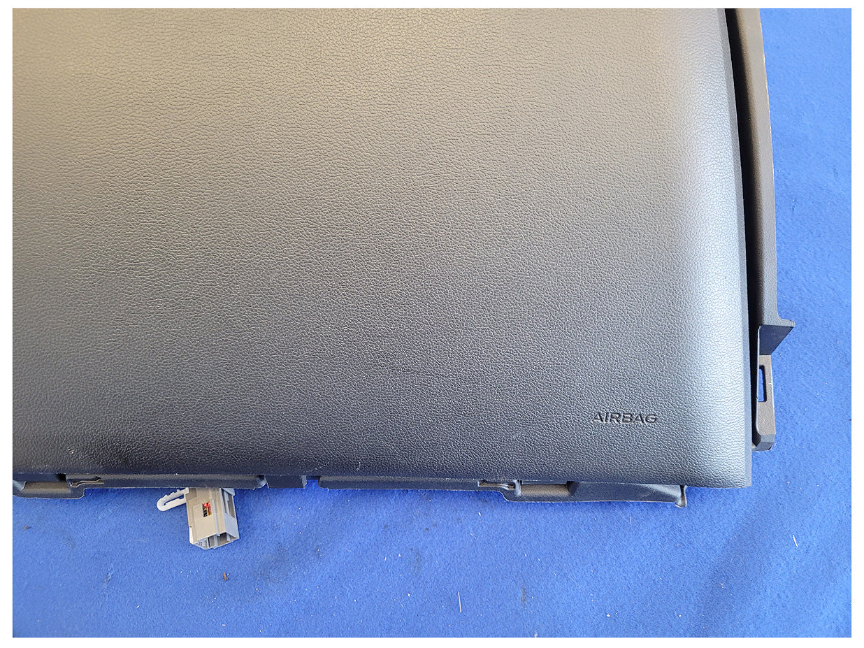 2015-2017 Ford Mustang GT S550 Passenger Air Bag Glove Box Right Dash 2566 - The Parts Farm