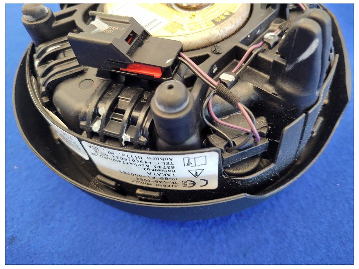 2015-2017 Ford Mustang GT S550 Air Bag Driver Steering Wheel Left Dash 2566 - The Parts Farm