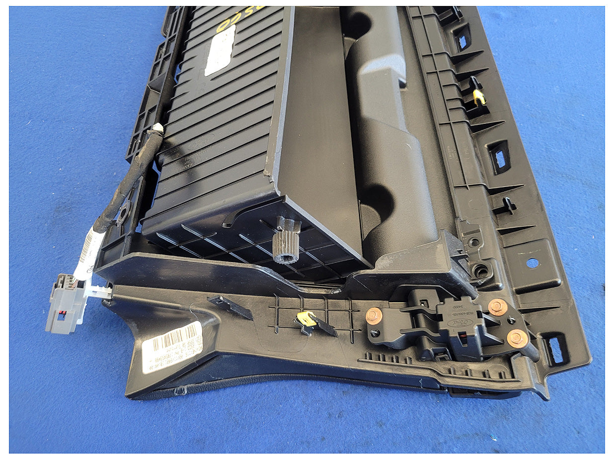 2018-2023 Ford Mustang GT S550 Glove Box Passenger Air Bag Dash 2560 - The Parts Farm