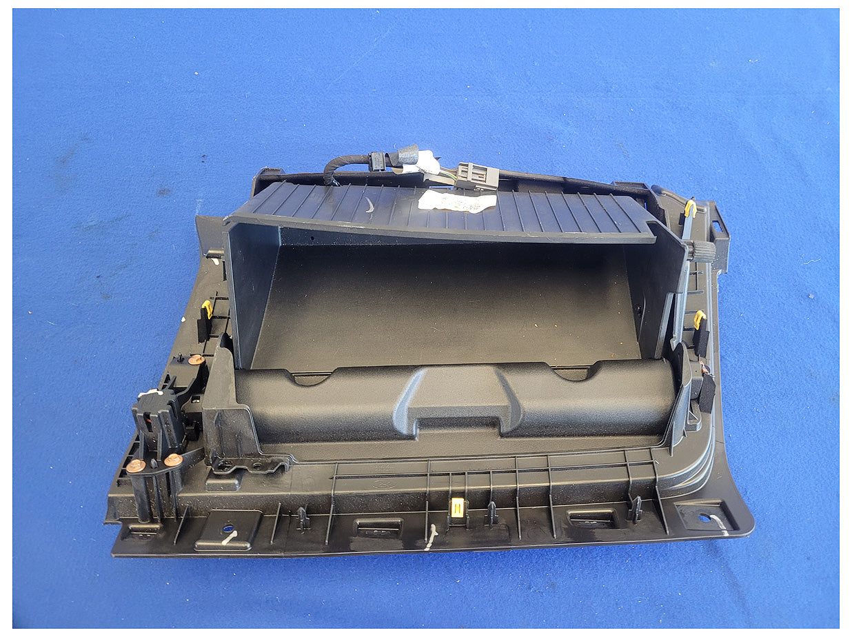 2018-2023 Ford Mustang GT S550 Coupe Air Bag Glove Box Passenger Right Dash 2574 - The Parts Farm