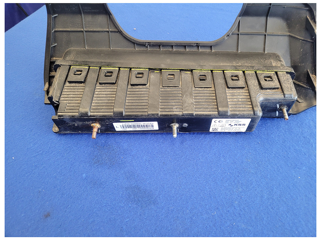 2018-2023 Ford Mustang GT S550 Driver Lower Knee Air Bag Dash Left LH 2587 - The Parts Farm