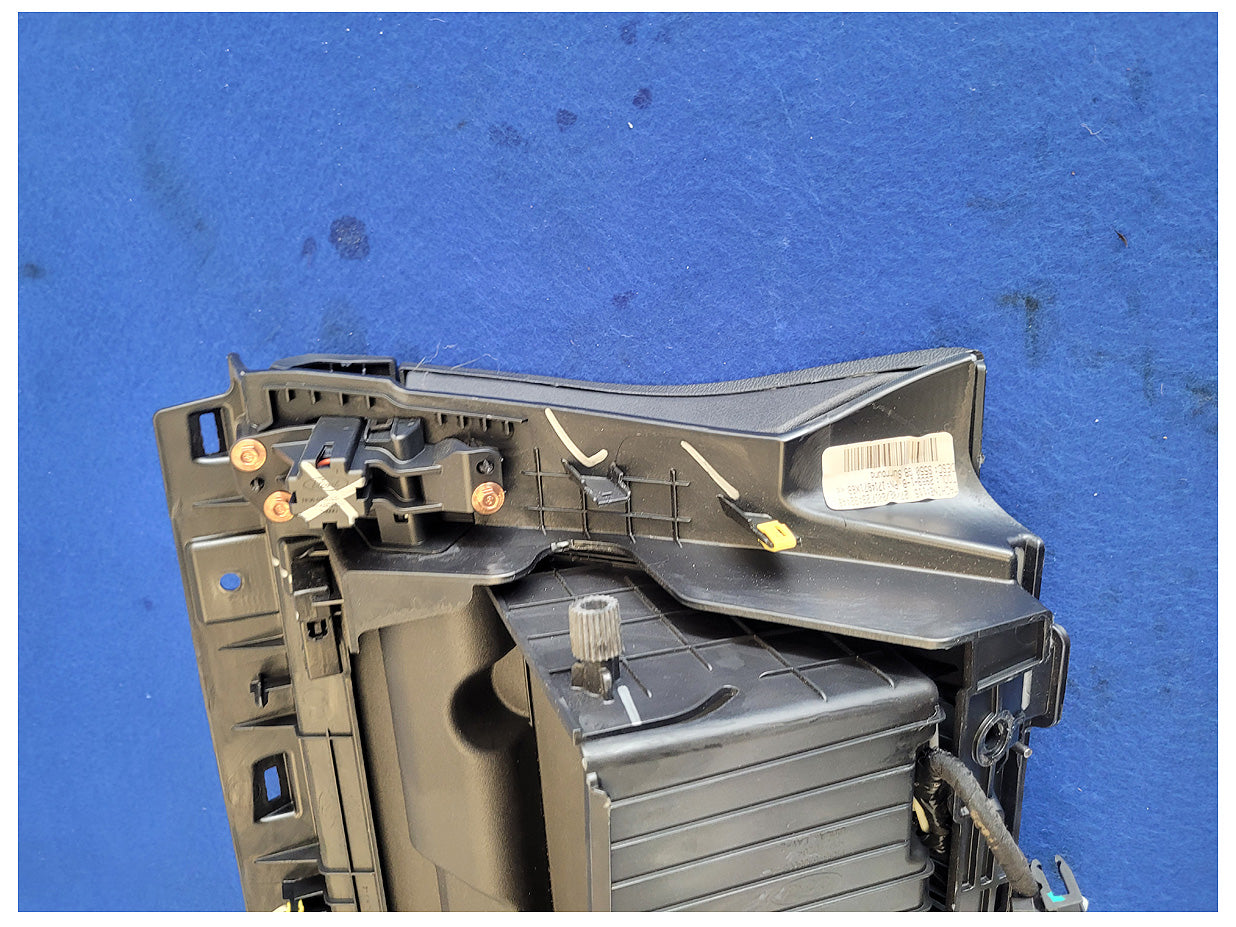 2015-2017 Ford Mustang GT S550 Passenger Glove Box Air Bag Lower Dash 2619 - The Parts Farm