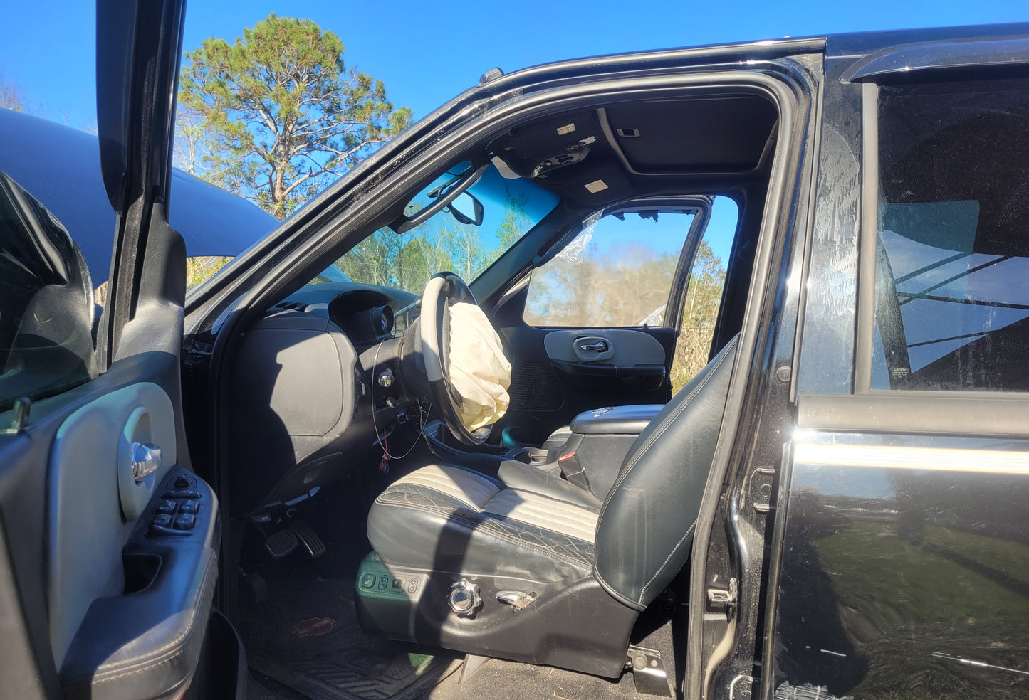 Stock 2642. 2003 Ford F150 Harley Davidson 5.4L SC Engine 4R100 Auto Trans Clear Title 90k Miles - The Parts Farm