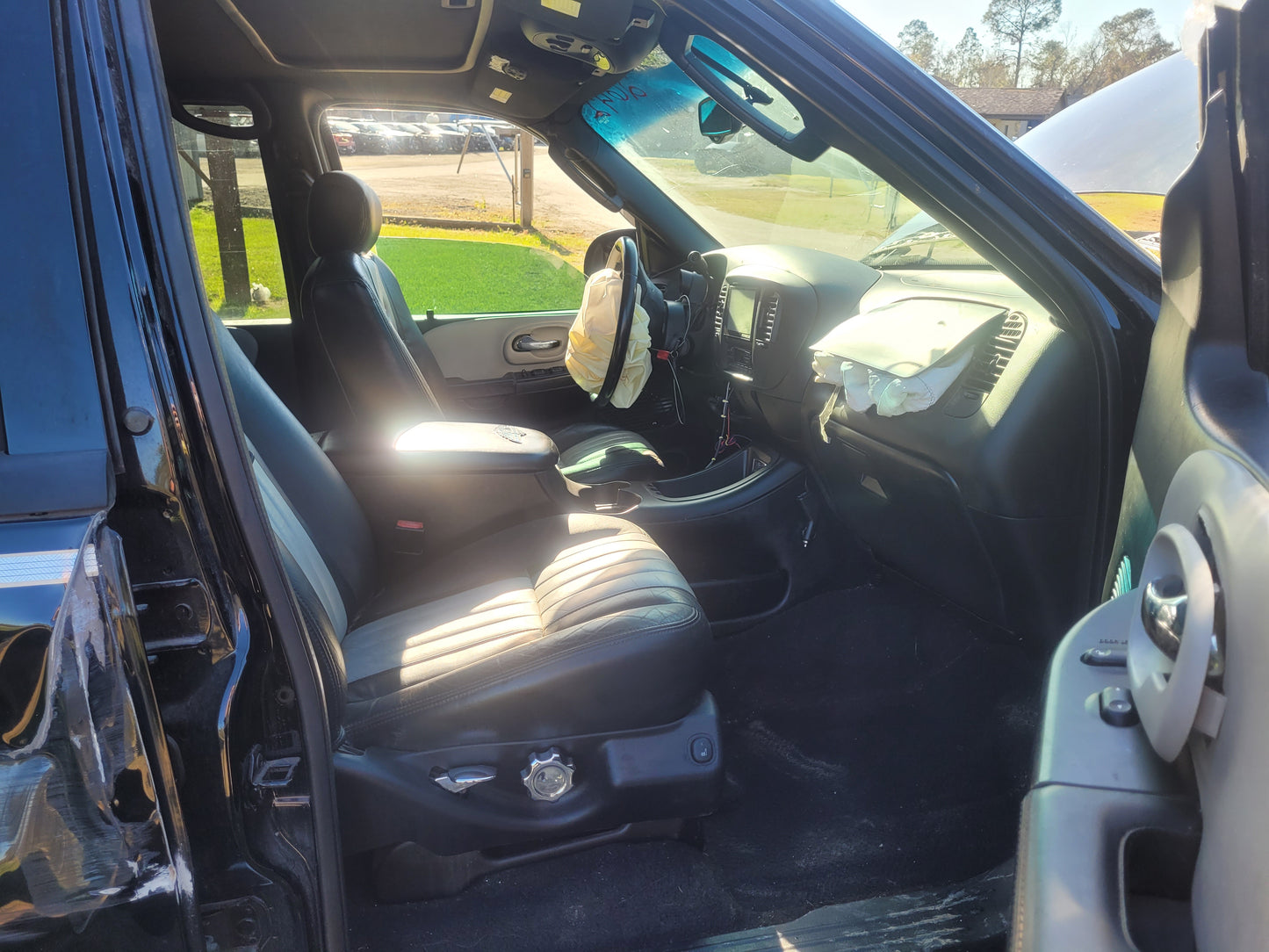 Stock 2642. 2003 Ford F150 Harley Davidson 5.4L SC Engine 4R100 Auto Trans Clear Title 90k Miles - The Parts Farm