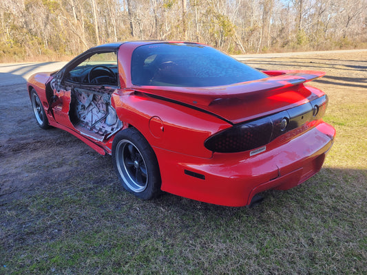 Stock 2679. 2001 Pontiac Trans Am Coupe 5.7L V8 LT1 Engine Auto Trans 117k Miles