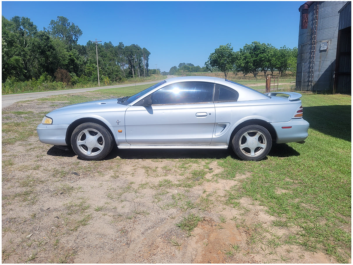 Stock 2720. 1995 Ford Mustang V6 Coupe Export Mirrors Taillights Flares Cluster