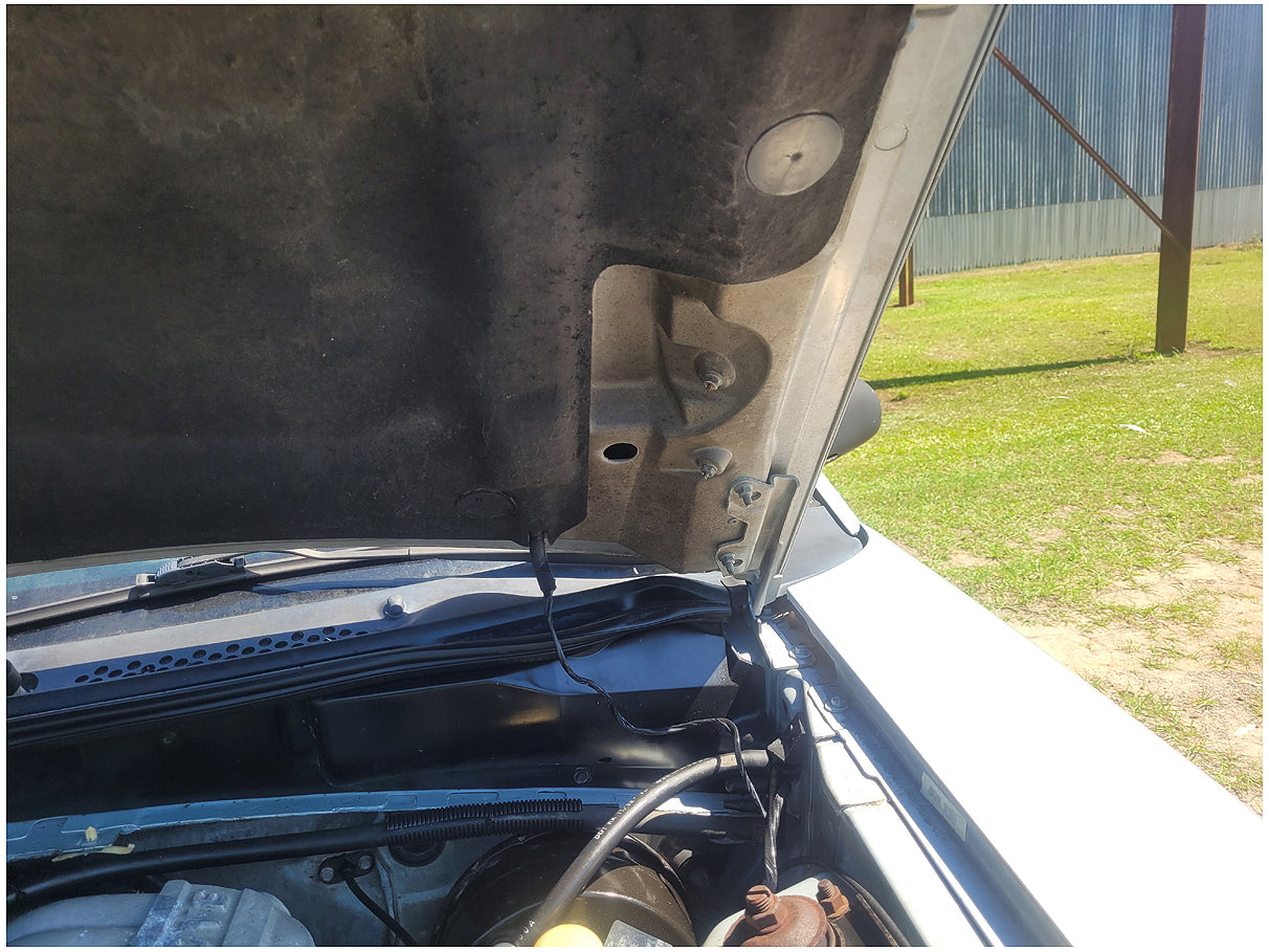 Stock 2720. 1995 Ford Mustang V6 Coupe Export Mirrors Taillights Flares Cluster