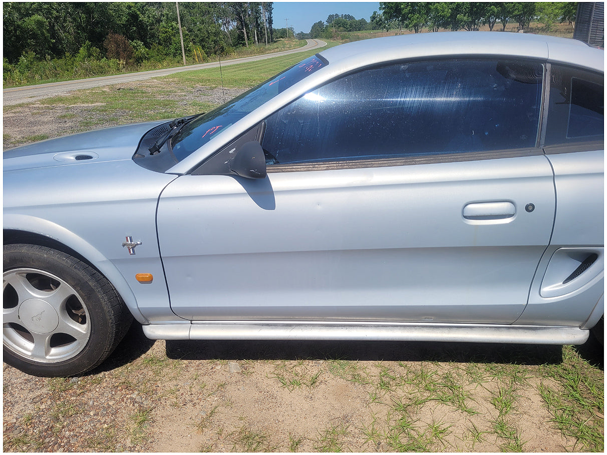 Stock 2720. 1995 Ford Mustang V6 Coupe Export Mirrors Taillights Flares Cluster