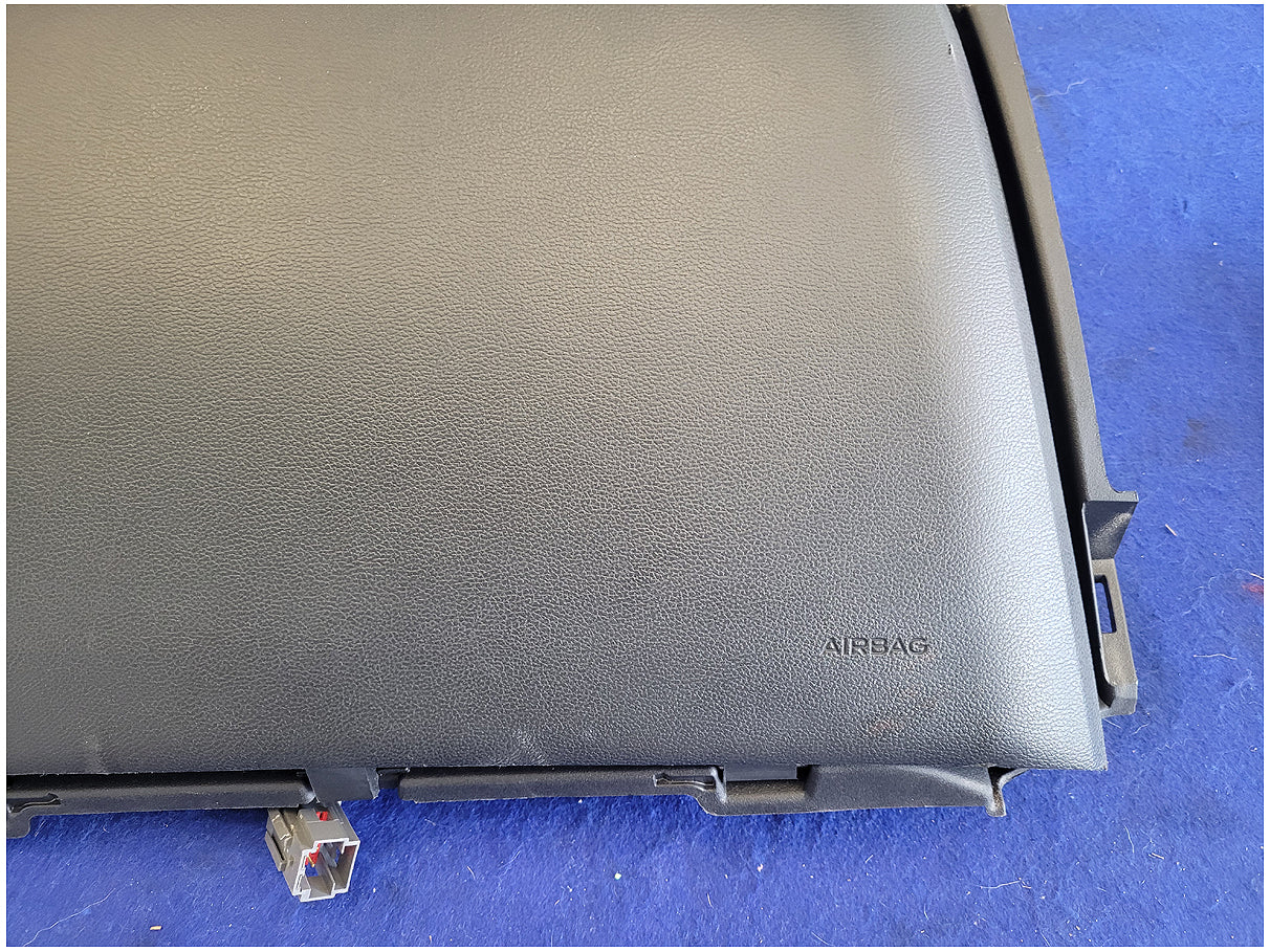 2018-2023 Ford Mustang GT S550 Coupe Air Bag Glove Box Passenger Right Dash 2769