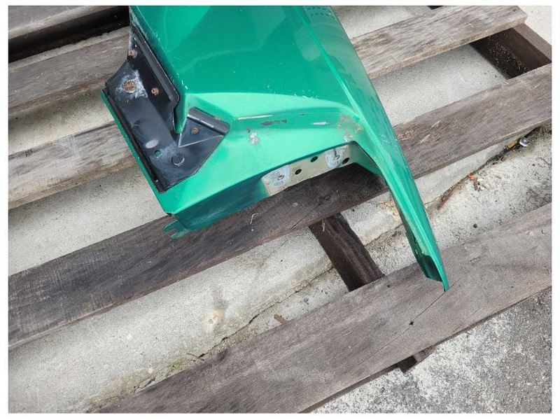 1999-2004 Ford Mustang GT 4.6L Passenger RH Front Fender Body Paint SW 2312 - The Parts Farm