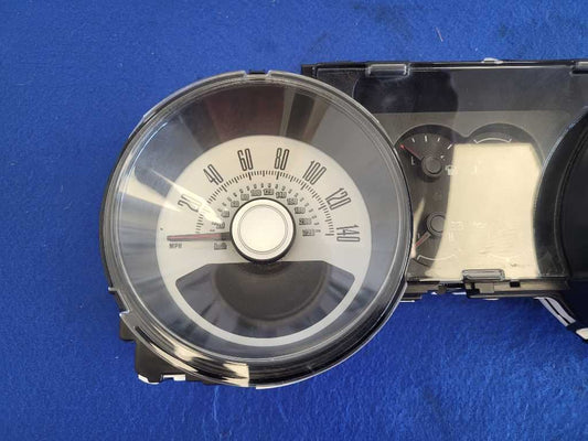 2010 Ford Mustang GT 4.6L Gauge Cluster Speedometer 35k Miles MPH 2677