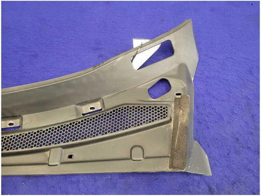 2003-2006 Chevrolet SSR Pickup Truck Front Cowl Vent Panel Windshield Cover 2682