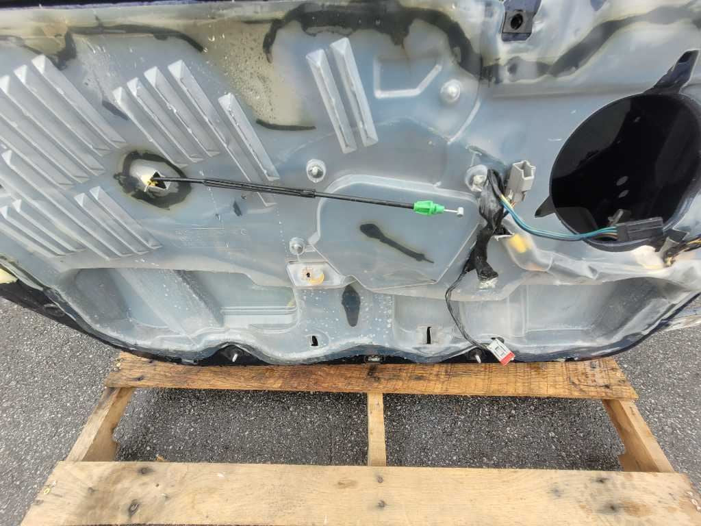 2010-2012 Ford Mustang GT Driver Left LH Coupe Door Shell Front Paint L6 2653 - The Parts Farm