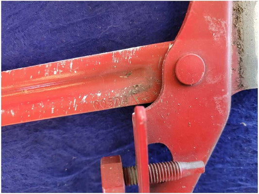 2003-2006 Chevrolet SSR Pickup Truck Pair Hood Hinges 2682