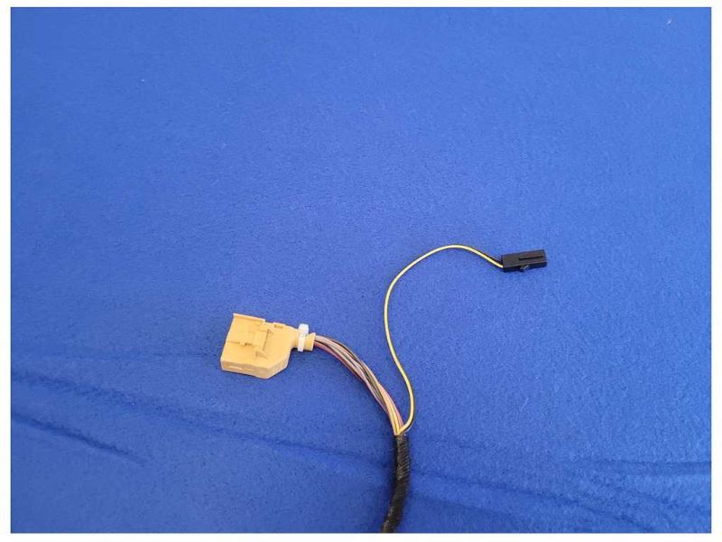 2003-2006 Porsche Cayenne Turbo 4.5L Driver Rear View Mirror Glass Black 2137 - The Parts Farm