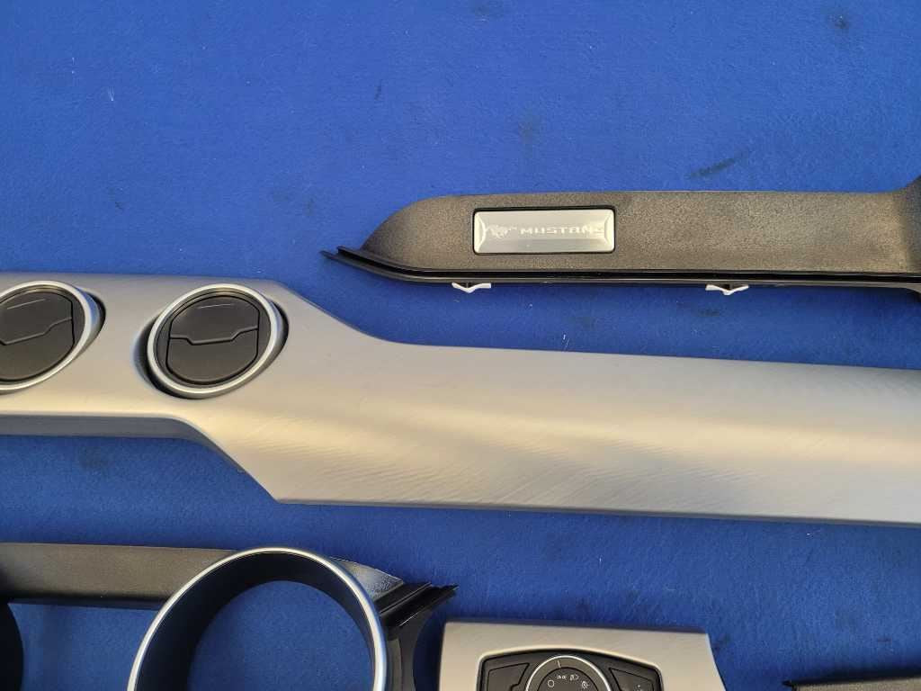 2018-2023 Ford Mustang GT S550 Dash Trim Kit Premium Vent Bezel 2648 - The Parts Farm