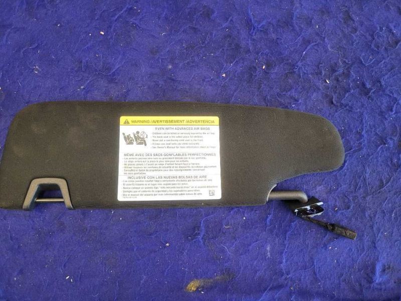 2015-2020 Ford Mustang GT S550 Passenger Sun Visor Shade Light 2420 - The Parts Farm