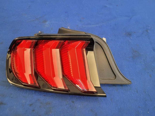 2018-2023 Ford Mustang GT S550 Driver Left LH Taillight Lamp Brake Lens 2185