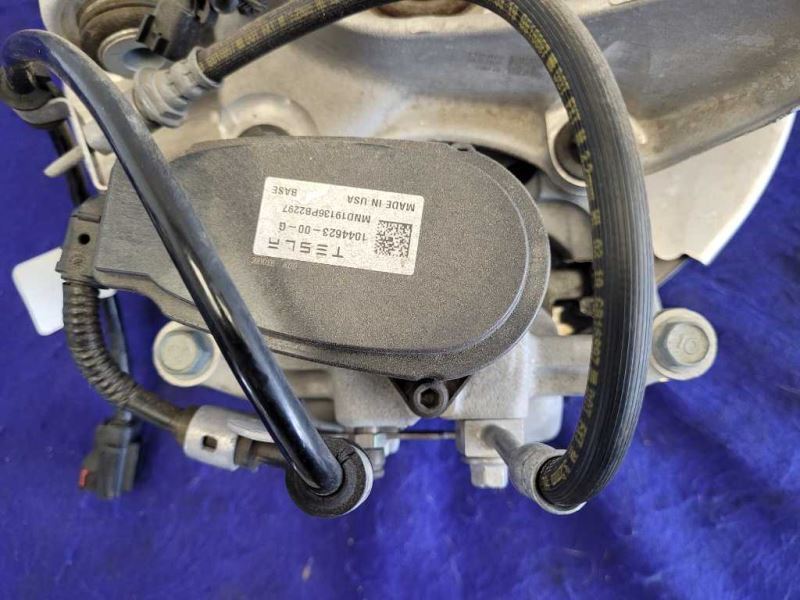 2017 2018 2019 2020 Tesla Model 3 Driver Left LH Rear Back Spindle Knuckle Stub - The Parts Farm