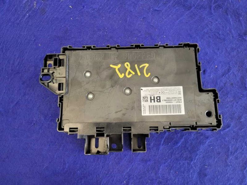 2015 Ford Mustang GT 5.0L S550 Fuse Box Power Distibution Engine Auto 2182 - The Parts Farm
