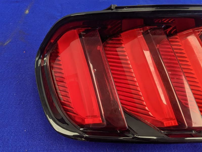 2015-2017 Ford Mustang GT S550 Driver Left LH Taillight Lamp Brake Lens OEM - The Parts Farm