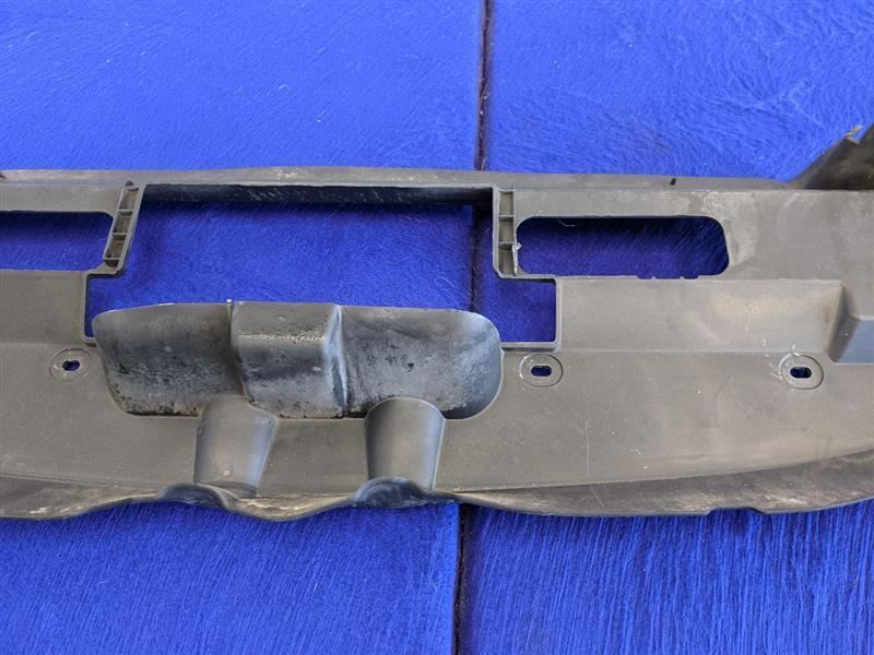 2015 2016 2017 Ford Mustang GT Ecoboost Radiator Upper Radiator Sight Shield OEM - The Parts Farm