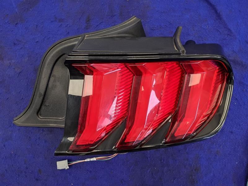 2018-2023 Ford Mustang GT S550 Passenger Right Tail Light Lamp Brake Lens OEM - The Parts Farm