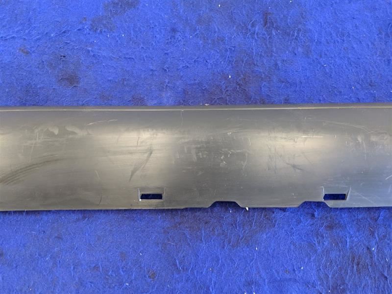 2005-2009 Ford Mustang GT Passenger Right RH Rocker Panel Moulding NEW TAKE OFF - The Parts Farm