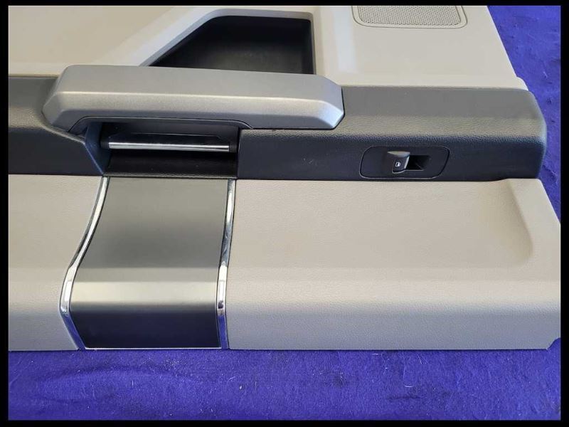 2015-2020 Ford F150 4X4 Pickup Truck Passenger RH Crew Cab Door Panel Pull Gray - The Parts Farm