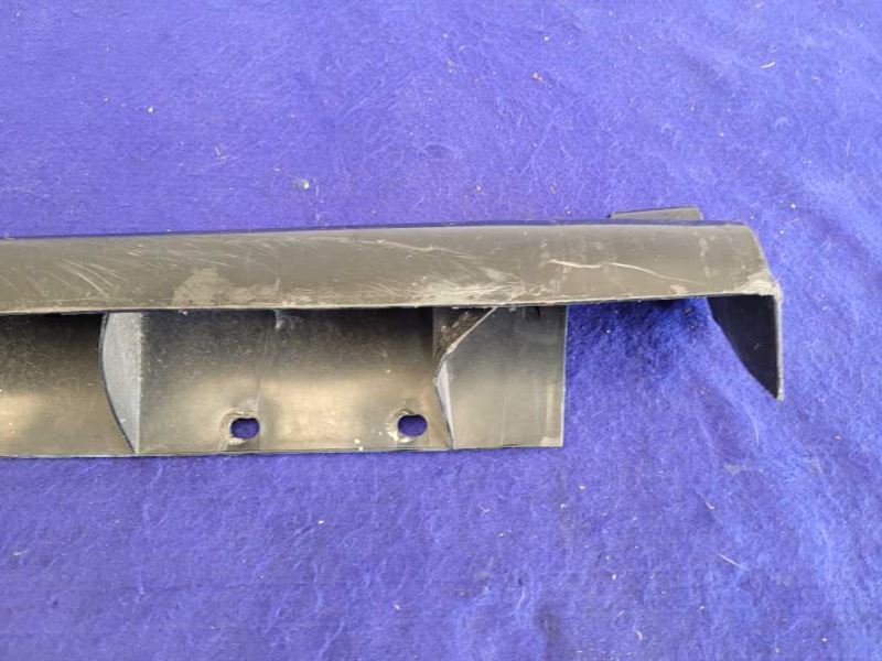 1999-2004 Ford Lightning F150 SVT Pickup Truck Driver Lower Rocker Molding 1906 - The Parts Farm