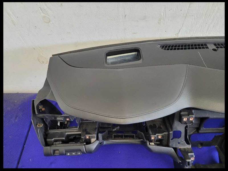 2016-2018 Cadillac CTS V 6.2 LT4 Sedan Dashboard Panel Vent Trim Front Molding - The Parts Farm