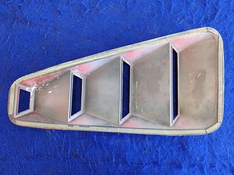 2010-2014 Ford Mustang GT Pair Side Quarter Window Louvers Need Paint 2330 - The Parts Farm