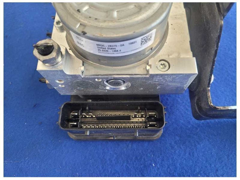 2019-2020 Ford Mustang GT S550 ABS Module Anti-Lock Brake Pump 2560 - The Parts Farm